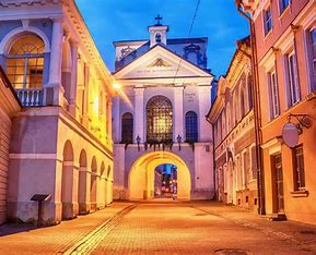 Vilnius 🇱🇹: A Encantadora Capital da Lituânia e Seu Patrimônio Histórico Imbatível